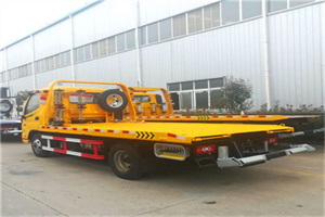 红旗区附近拖车救援搭电