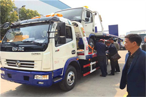 红旗区汽车道路救援拖车价格